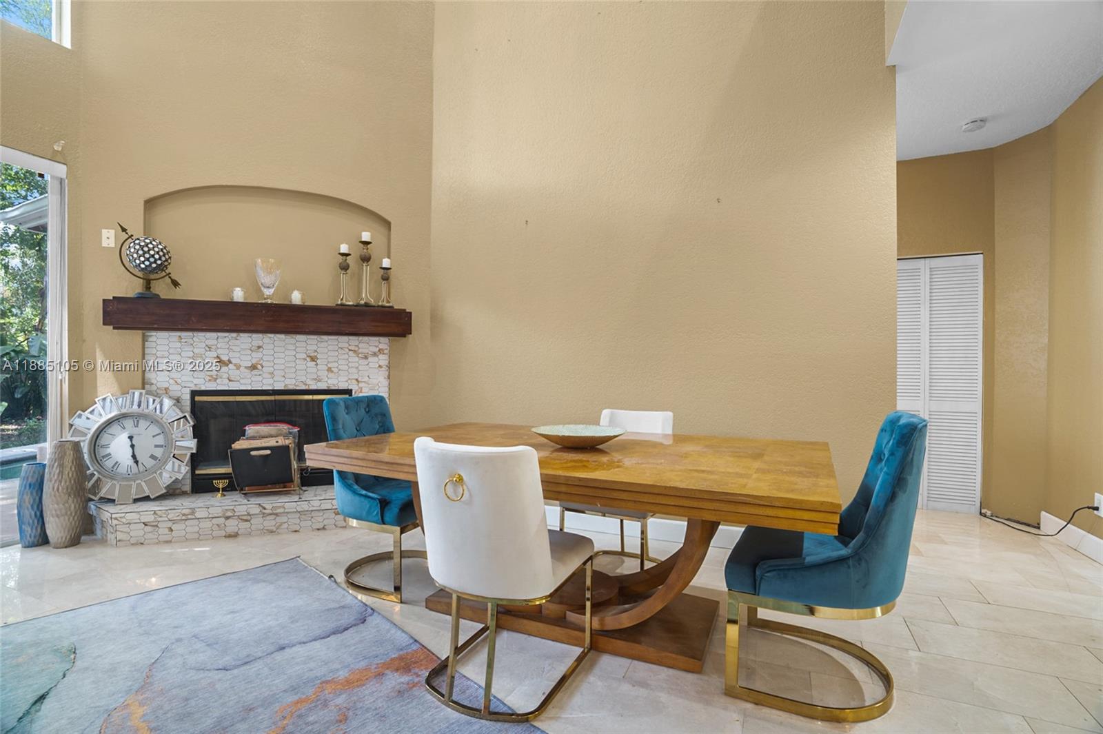 WOODSIDE ESTATES - Residential