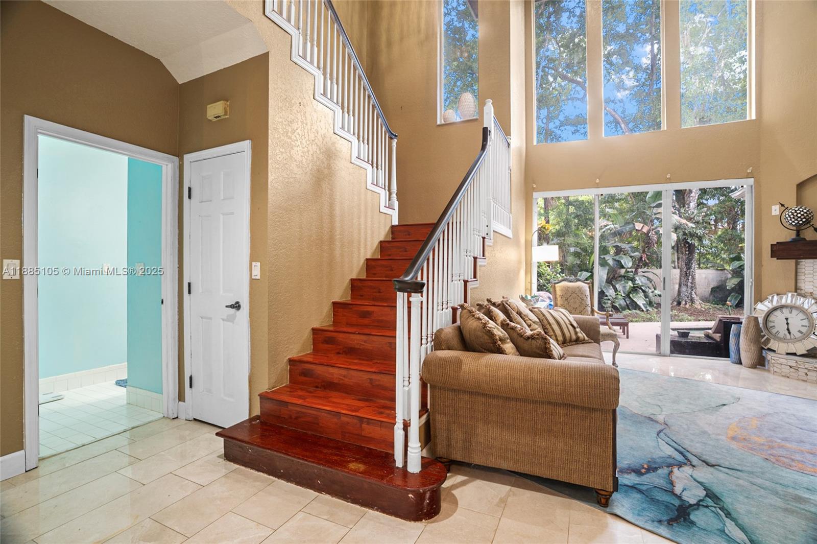 WOODSIDE ESTATES - Residential