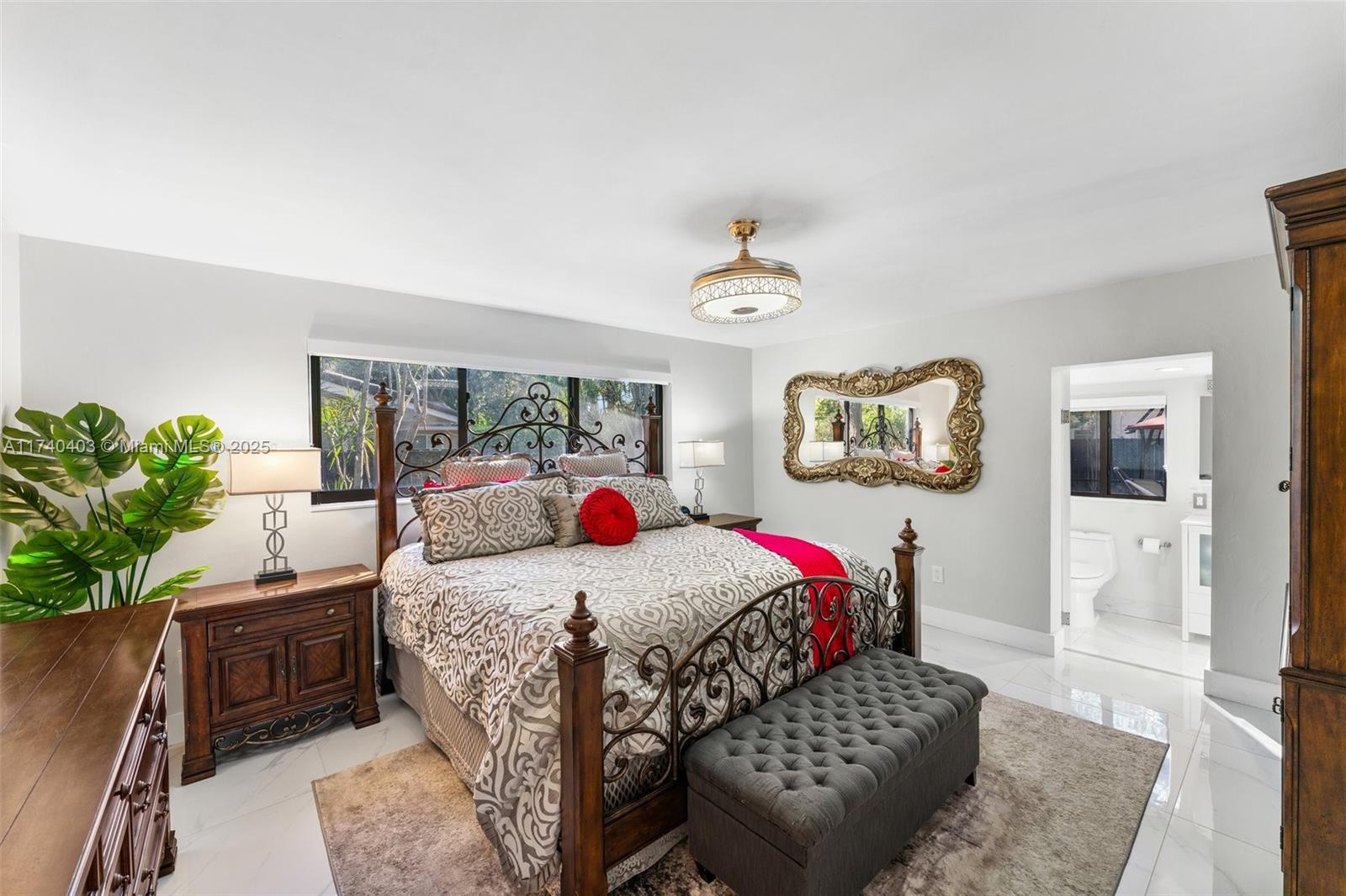 THE OAKS - Residential