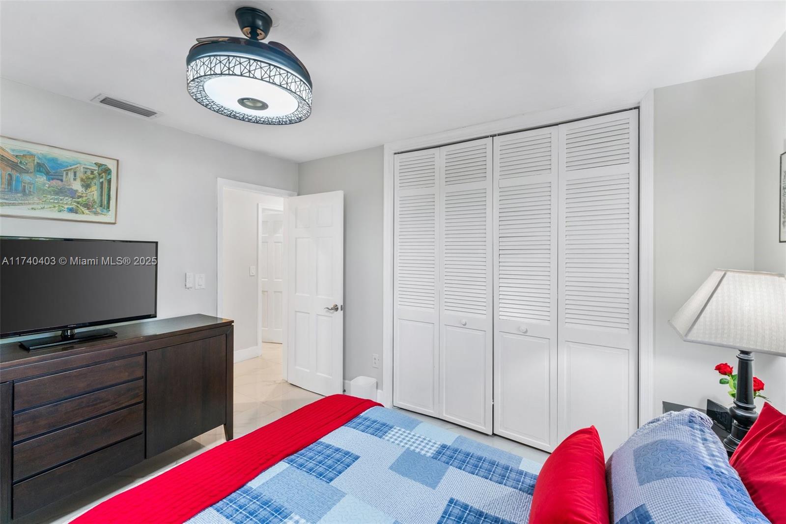 THE OAKS - Residential