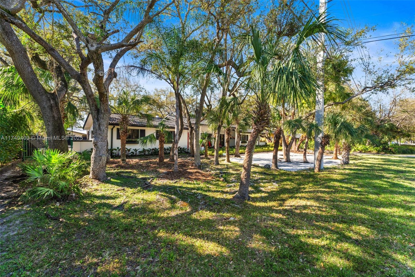 THE OAKS - Residential