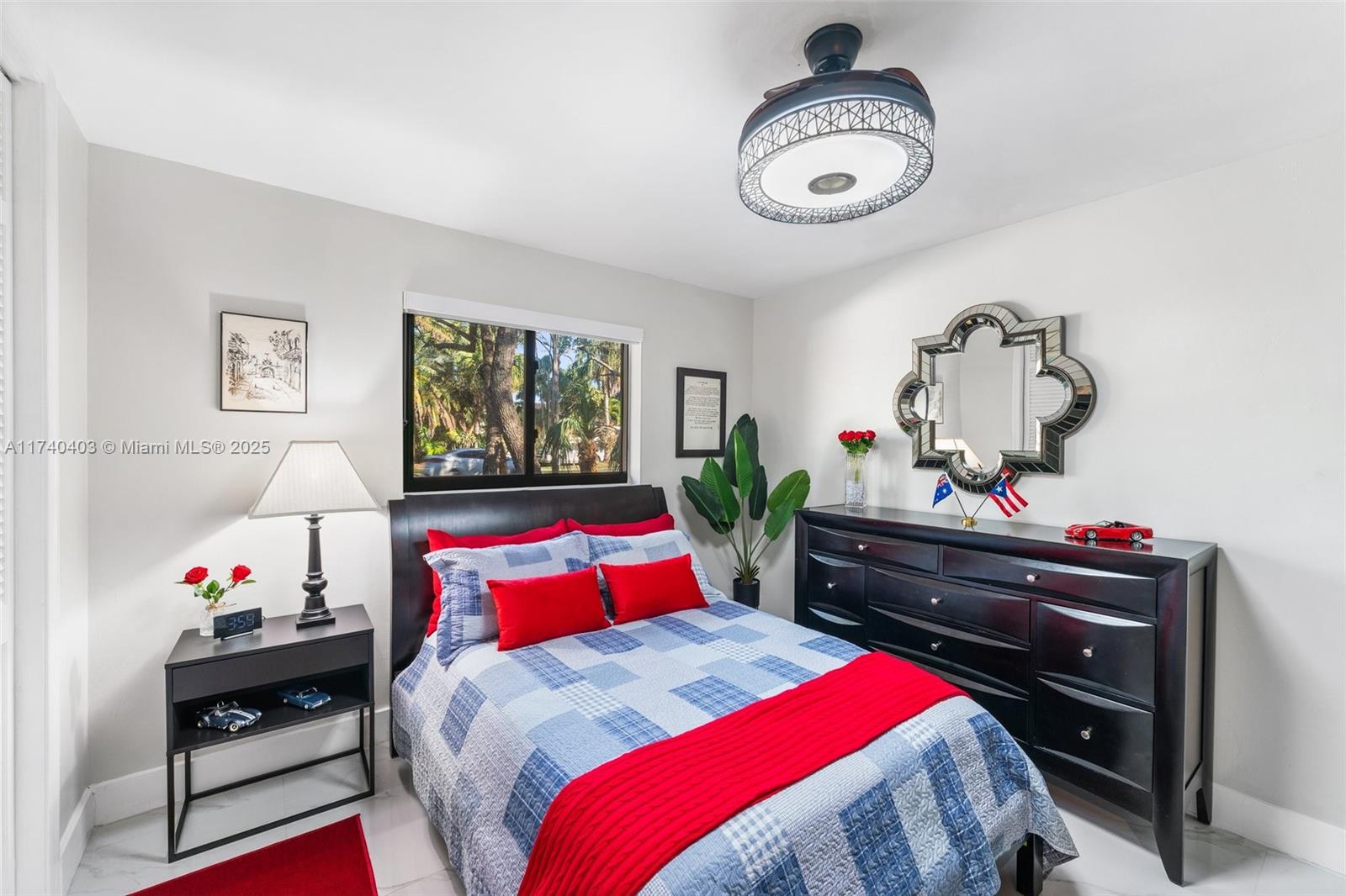 THE OAKS - Residential