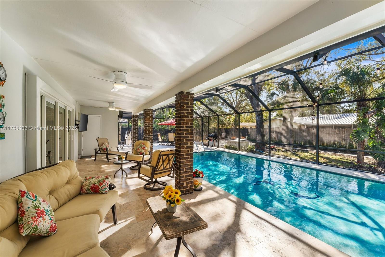 THE OAKS - Residential