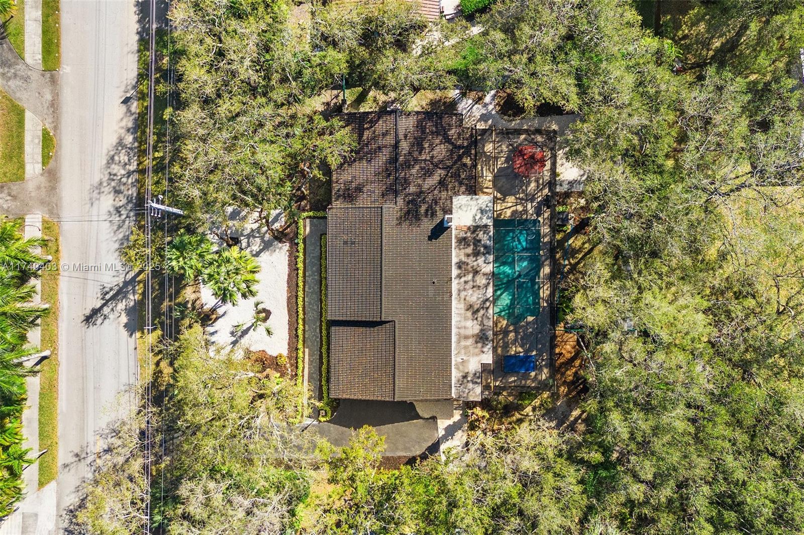 THE OAKS - Residential