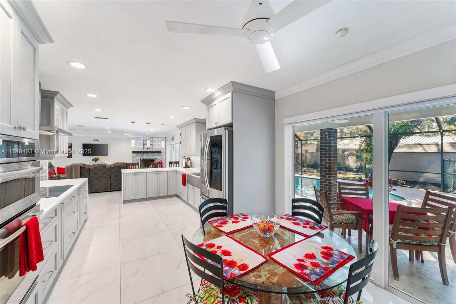 THE OAKS - Residential