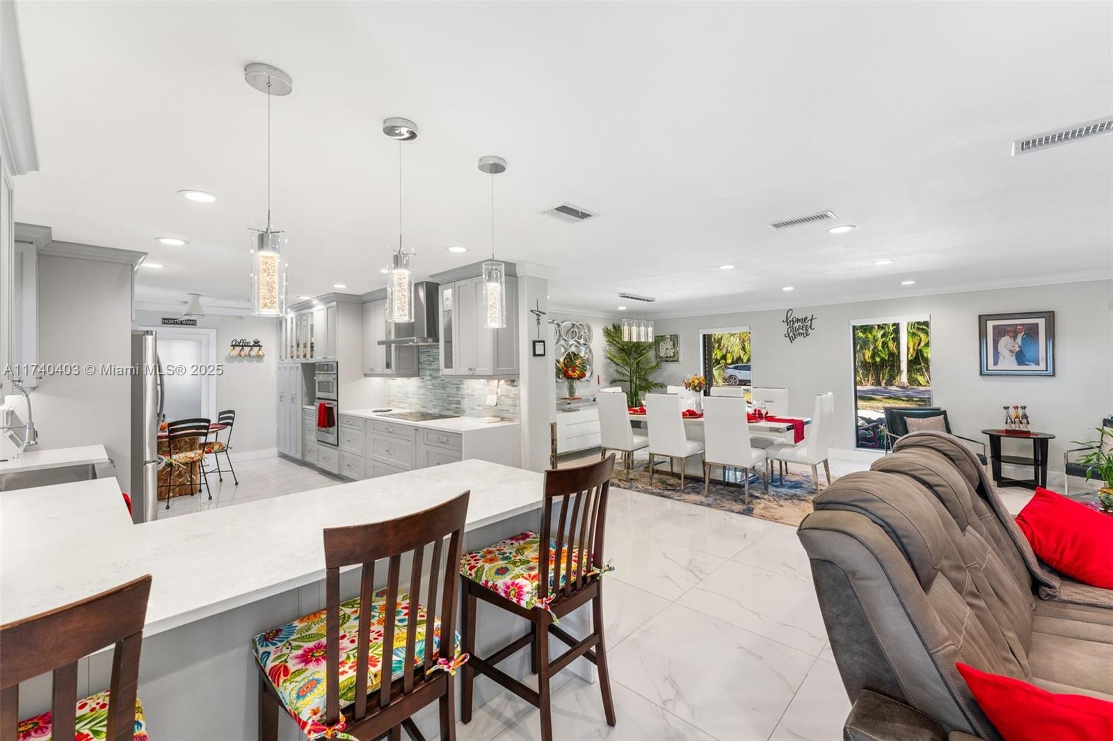 THE OAKS - Residential