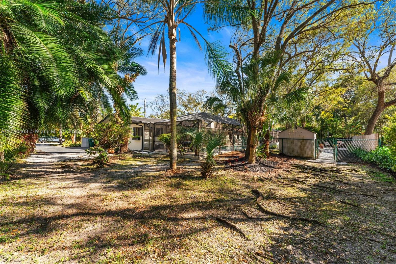 THE OAKS - Residential