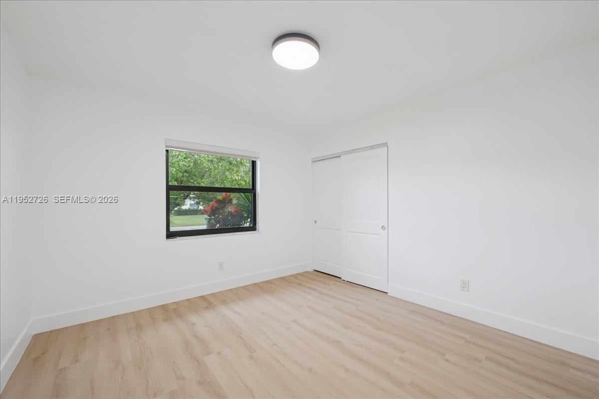 OAK WOOD - Residential