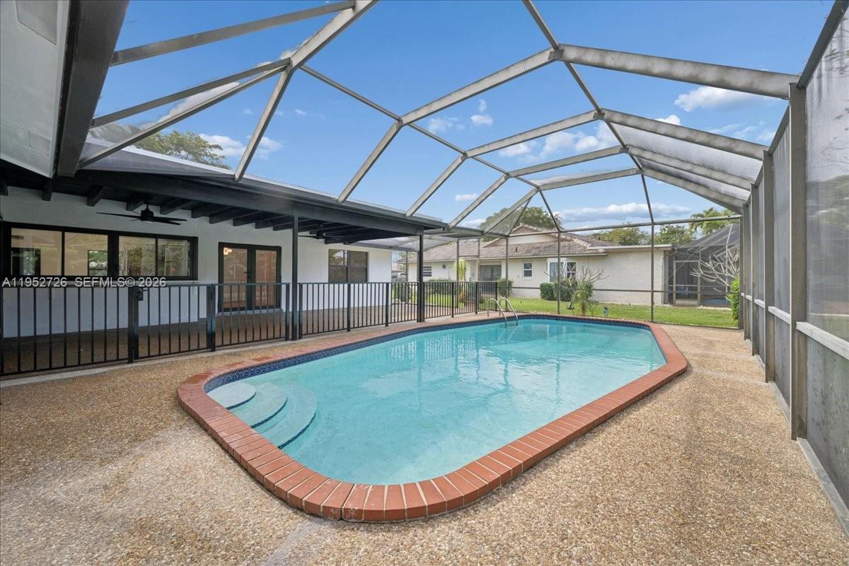 OAK WOOD - Residential