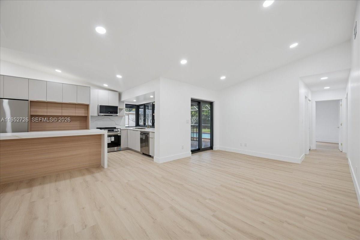 OAK WOOD - Residential