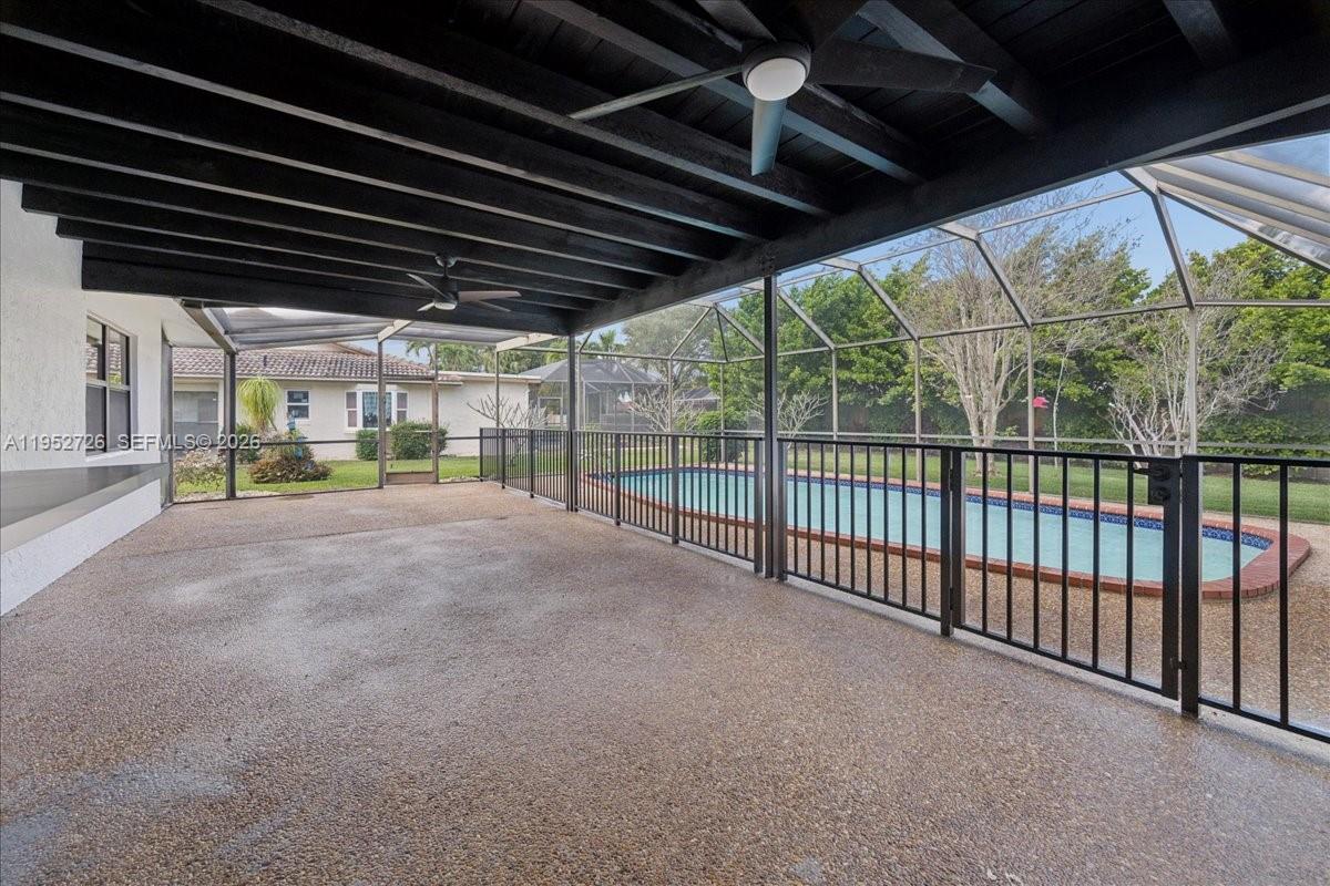 OAK WOOD - Residential