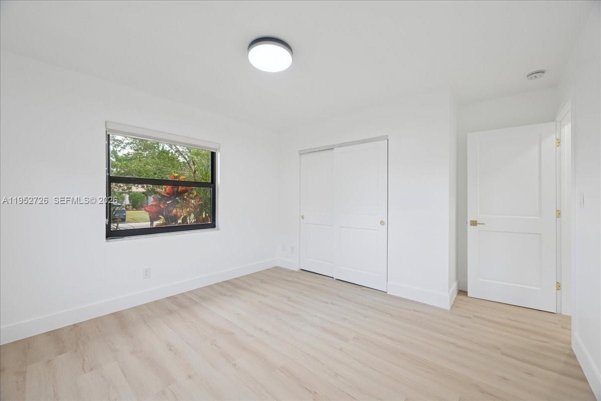 OAK WOOD - Residential