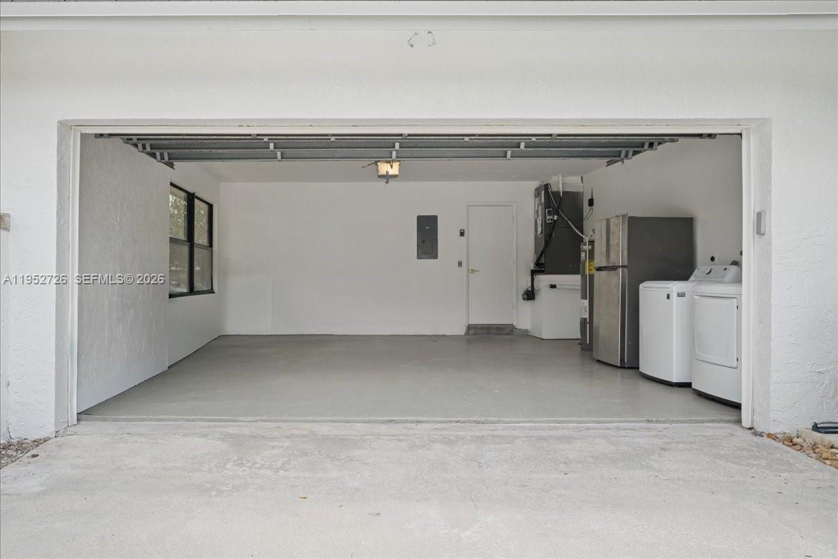 OAK WOOD - Residential