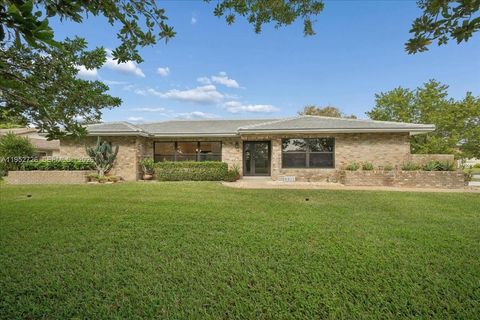 Photo of 9913 SW 1st Ct, Coral Springs, FL 33071 (MLS # A11952726)