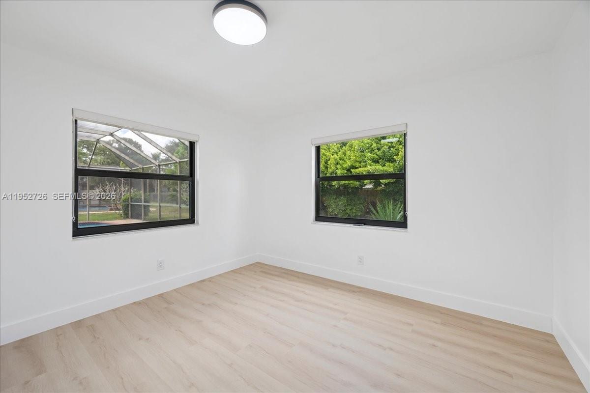 OAK WOOD - Residential