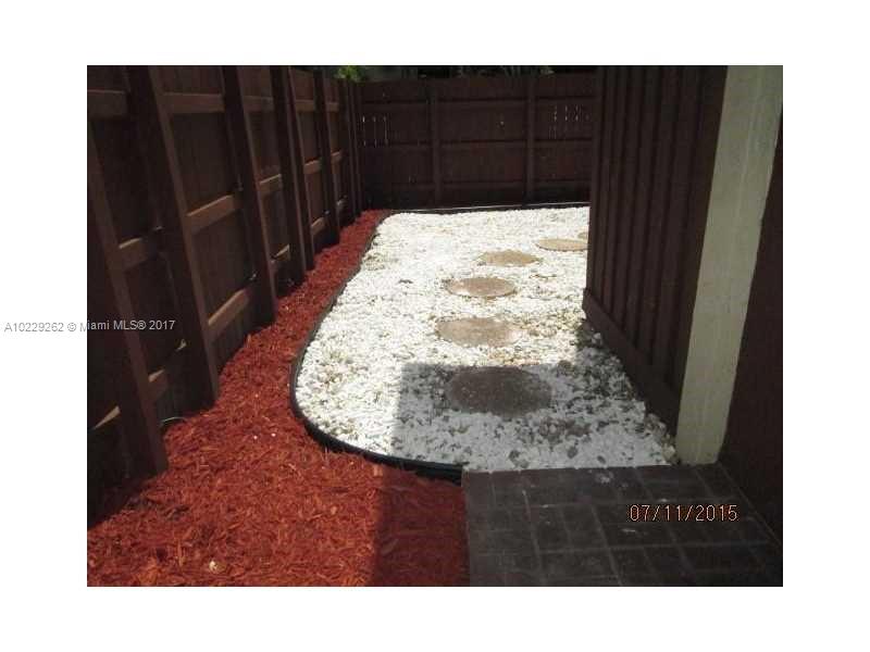 Snapper Village Condo Ph - Residential Lease