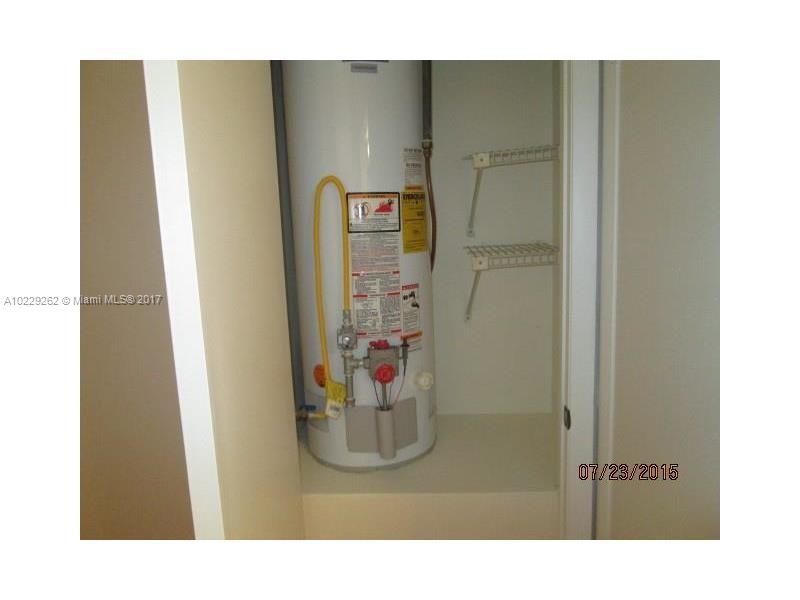 Snapper Village Condo Ph - Residential Lease