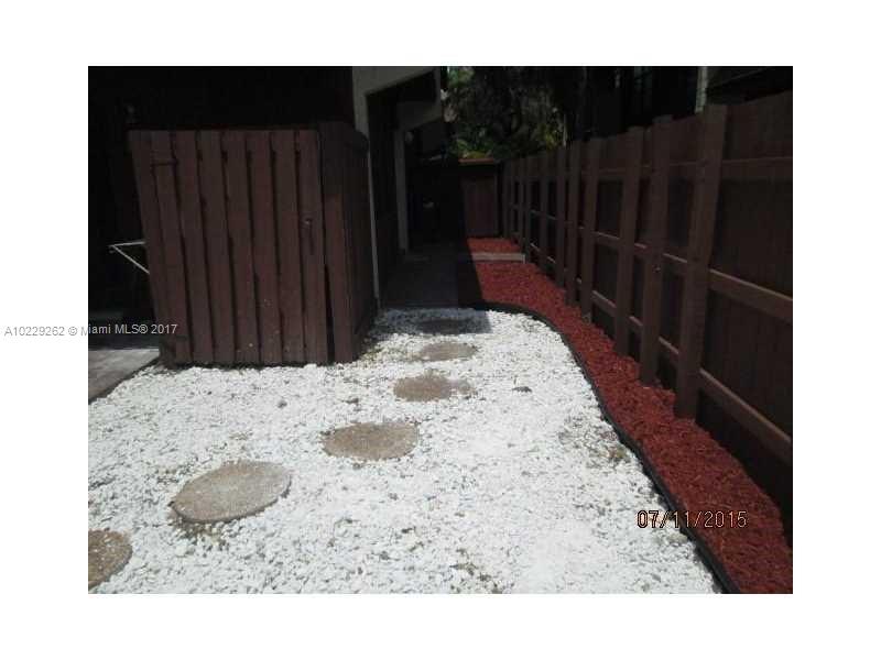 Snapper Village Condo Ph - Residential Lease