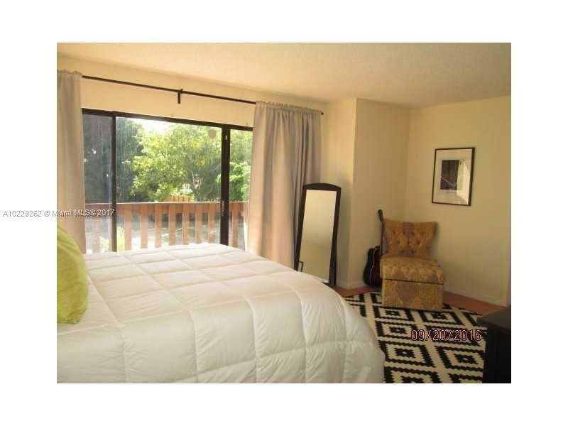 Snapper Village Condo Ph - Residential Lease