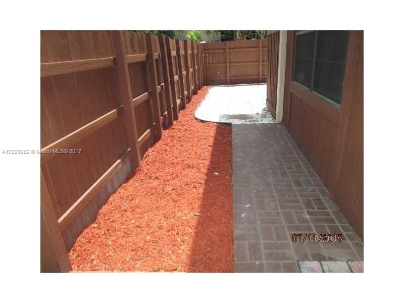 Snapper Village Condo Ph - Residential Lease