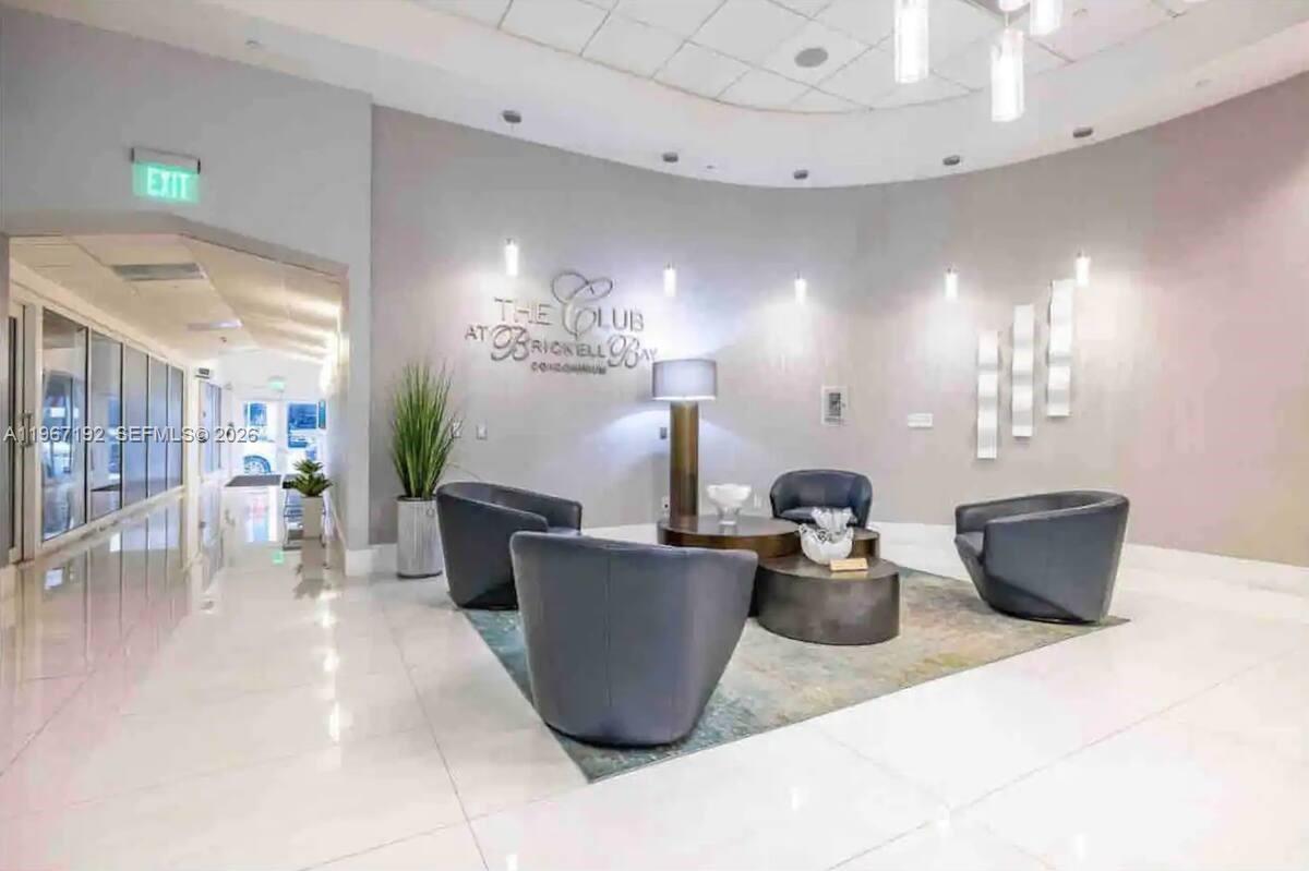 THE CLUB AT BRICKELL BAY - Residential