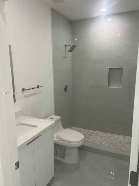 1ST ADDN TO LAWNDALE - Residential