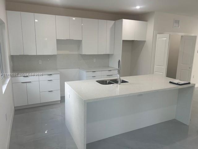 1ST ADDN TO LAWNDALE - Residential