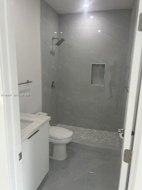 1ST ADDN TO LAWNDALE - Residential