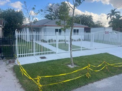746 NW 112th St Miami FL 33168