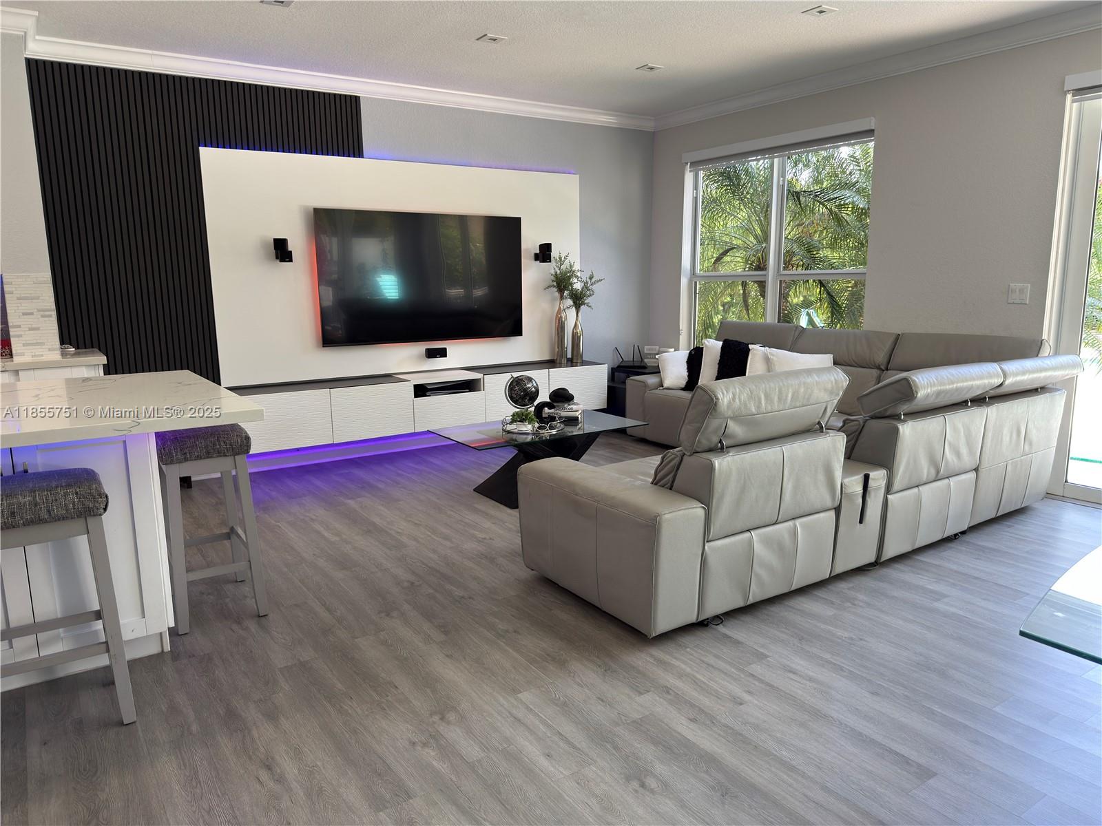 KENDALL COMMONS RESIDENTI - Residential