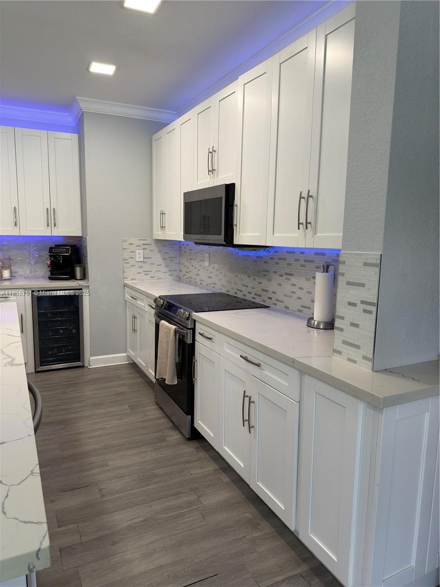 KENDALL COMMONS RESIDENTI - Residential