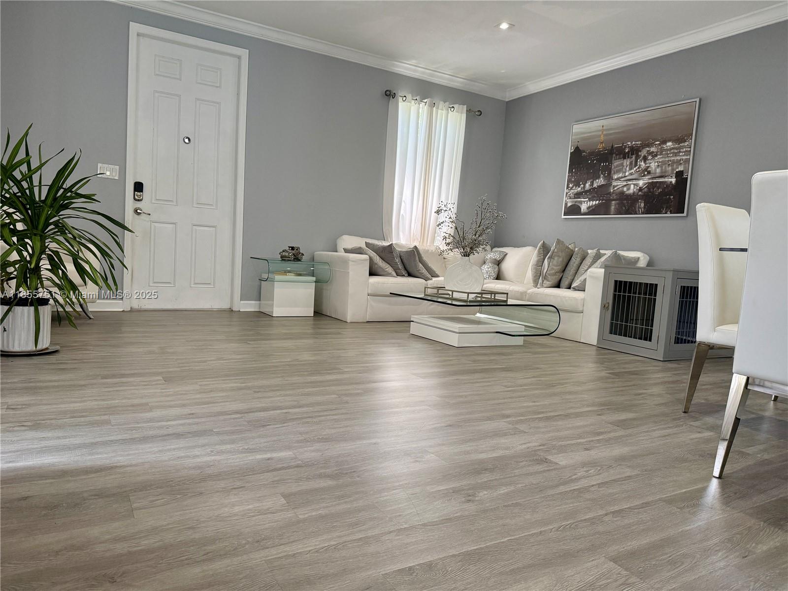 KENDALL COMMONS RESIDENTI - Residential