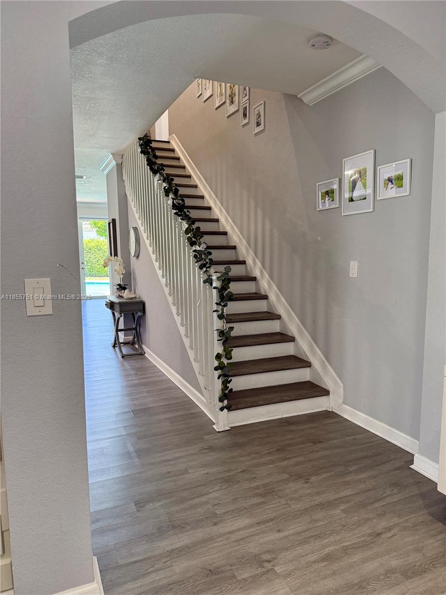 KENDALL COMMONS RESIDENTI - Residential