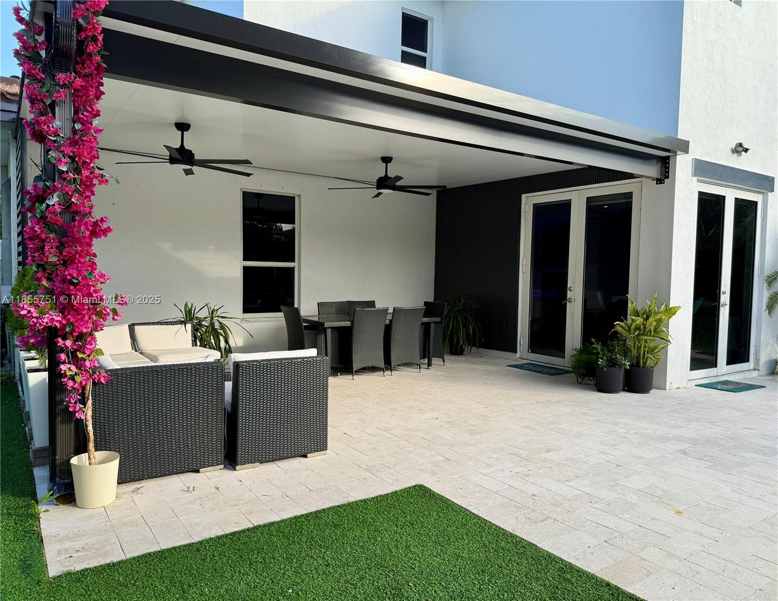 KENDALL COMMONS RESIDENTI - Residential