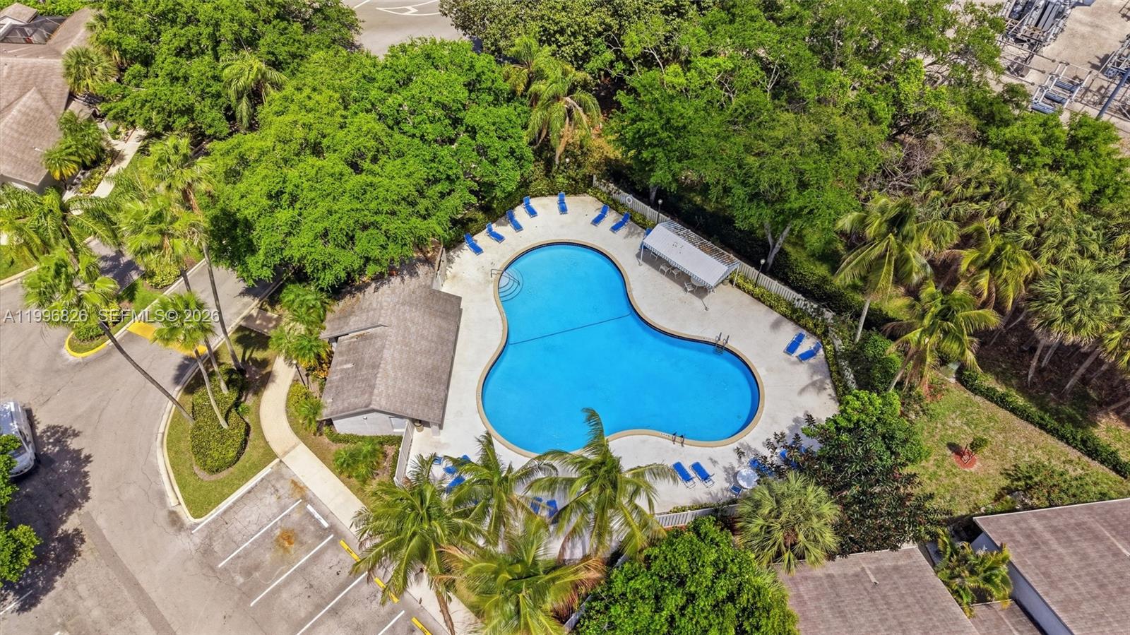 BAYWOOD VILLAGE II-B COND - Residential