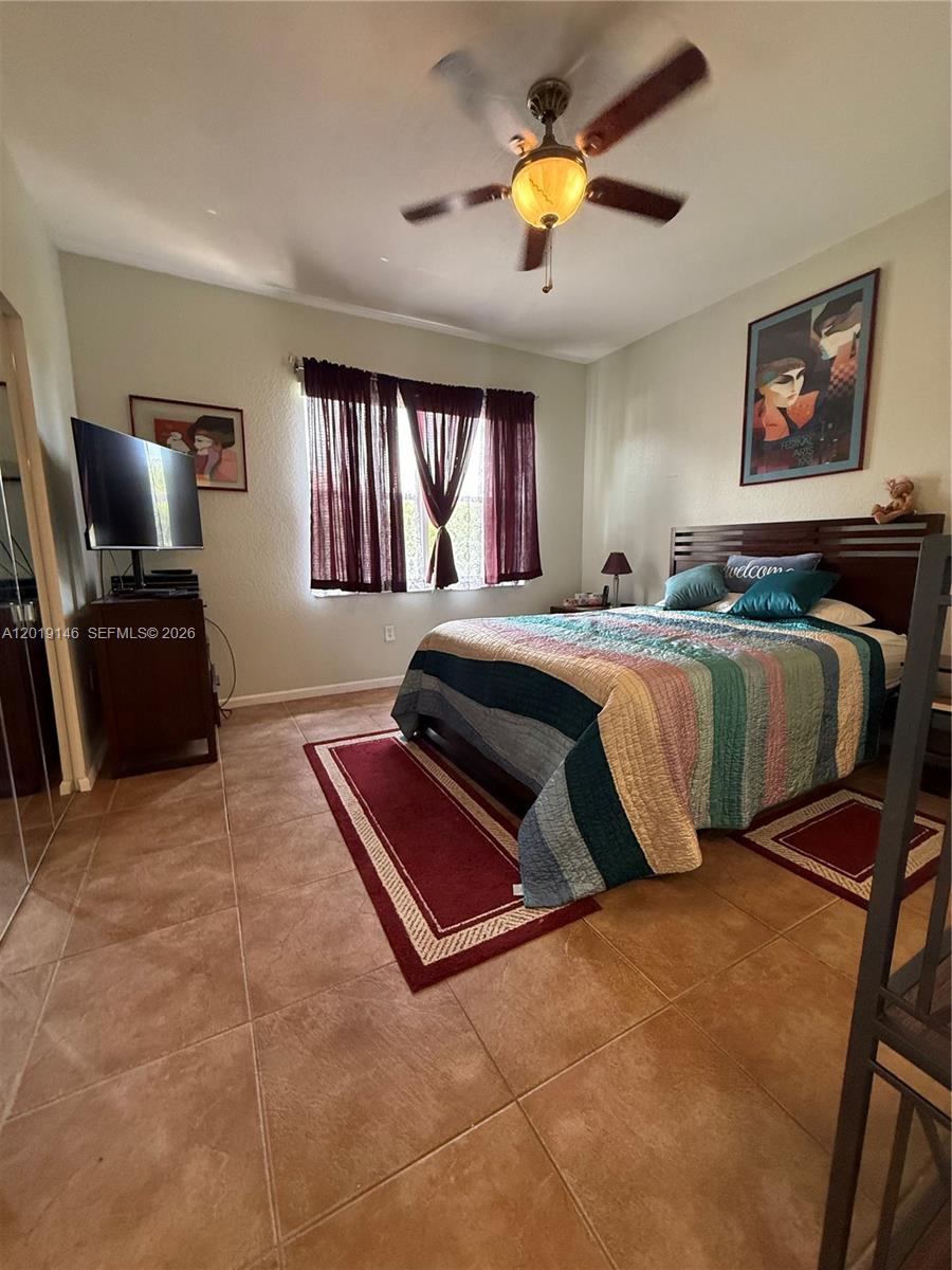 PEMBROKE ISLES V - Residential