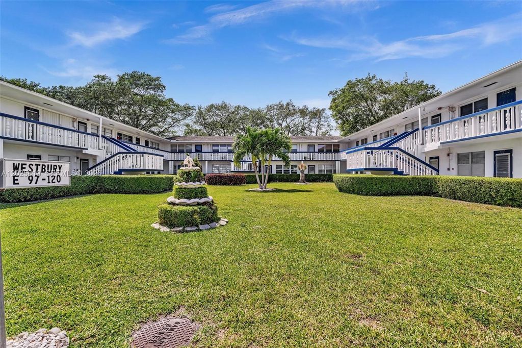 Photo of 117 Westbury E #117, Deerfield Beach, FL 33442 (MLS # A12025819)