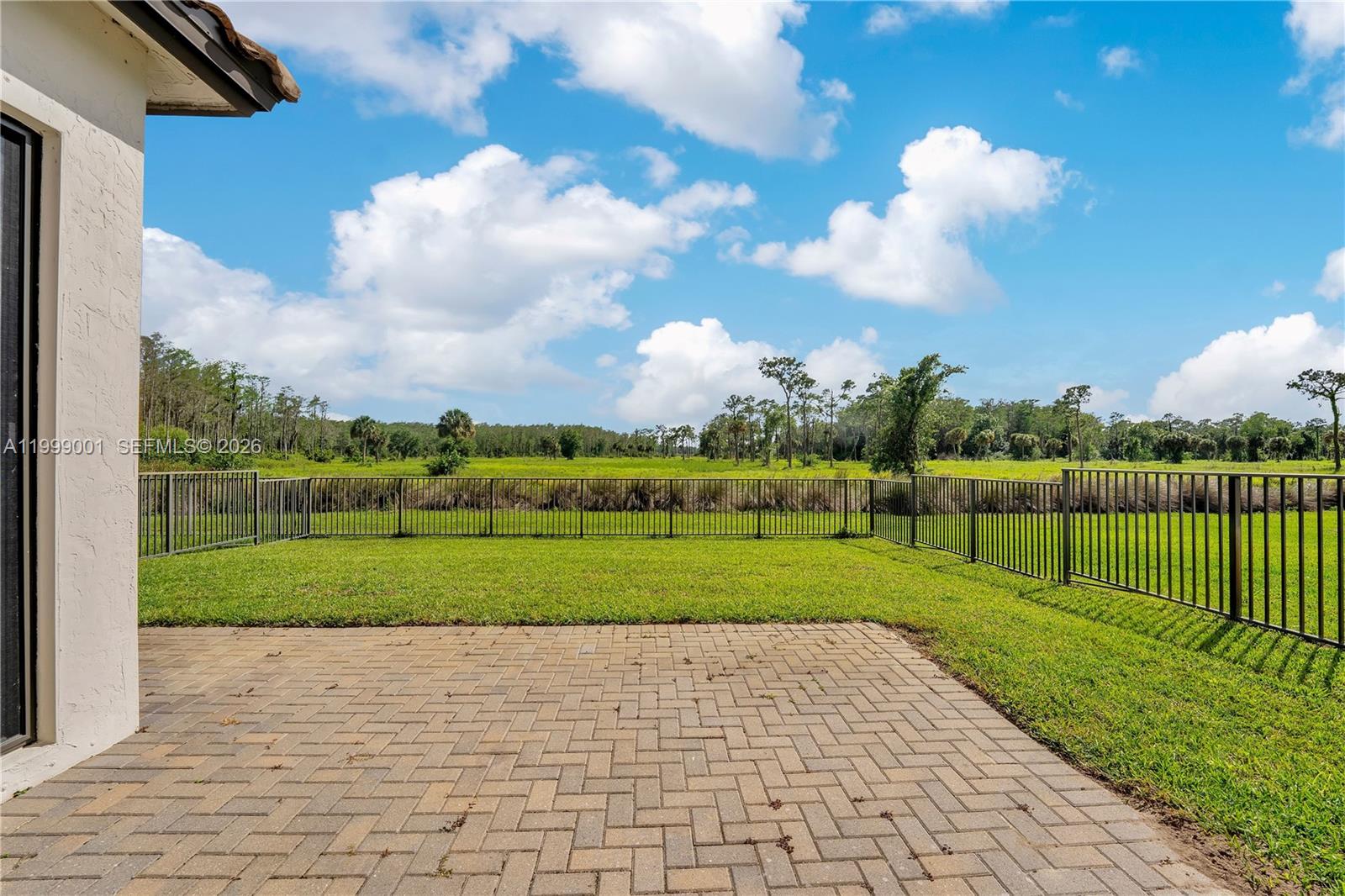 631983 - SILVERWOOD AT AVE - Residential