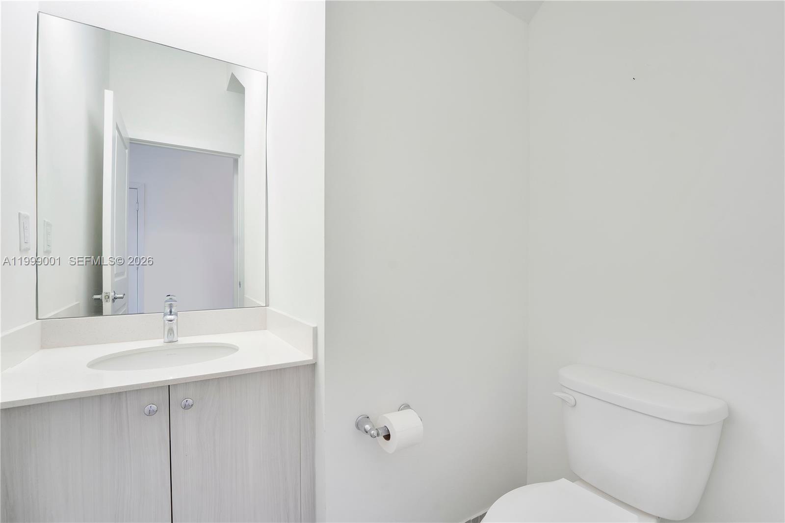 631983 - SILVERWOOD AT AVE - Residential