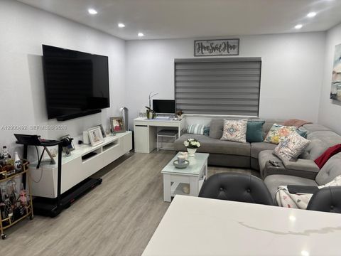 4050 NW 135th St 18-1 Opa Locka FL 33054