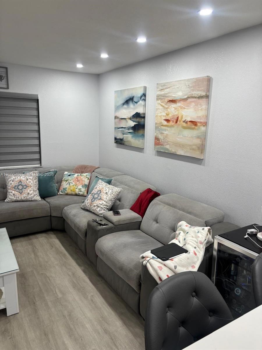 4050 NW 135th St 18-1