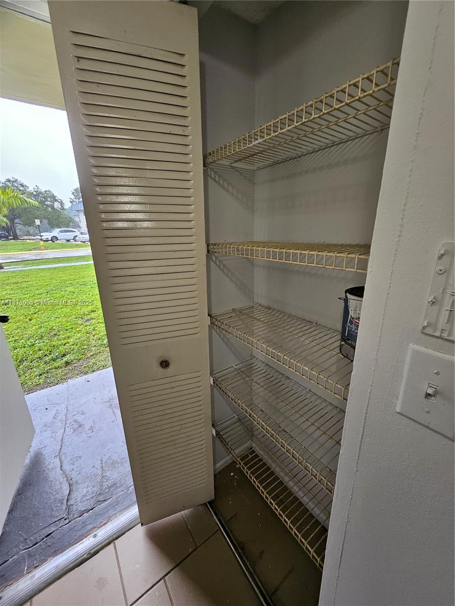 VERSAILLES GARDENS CONDO - Residential Lease