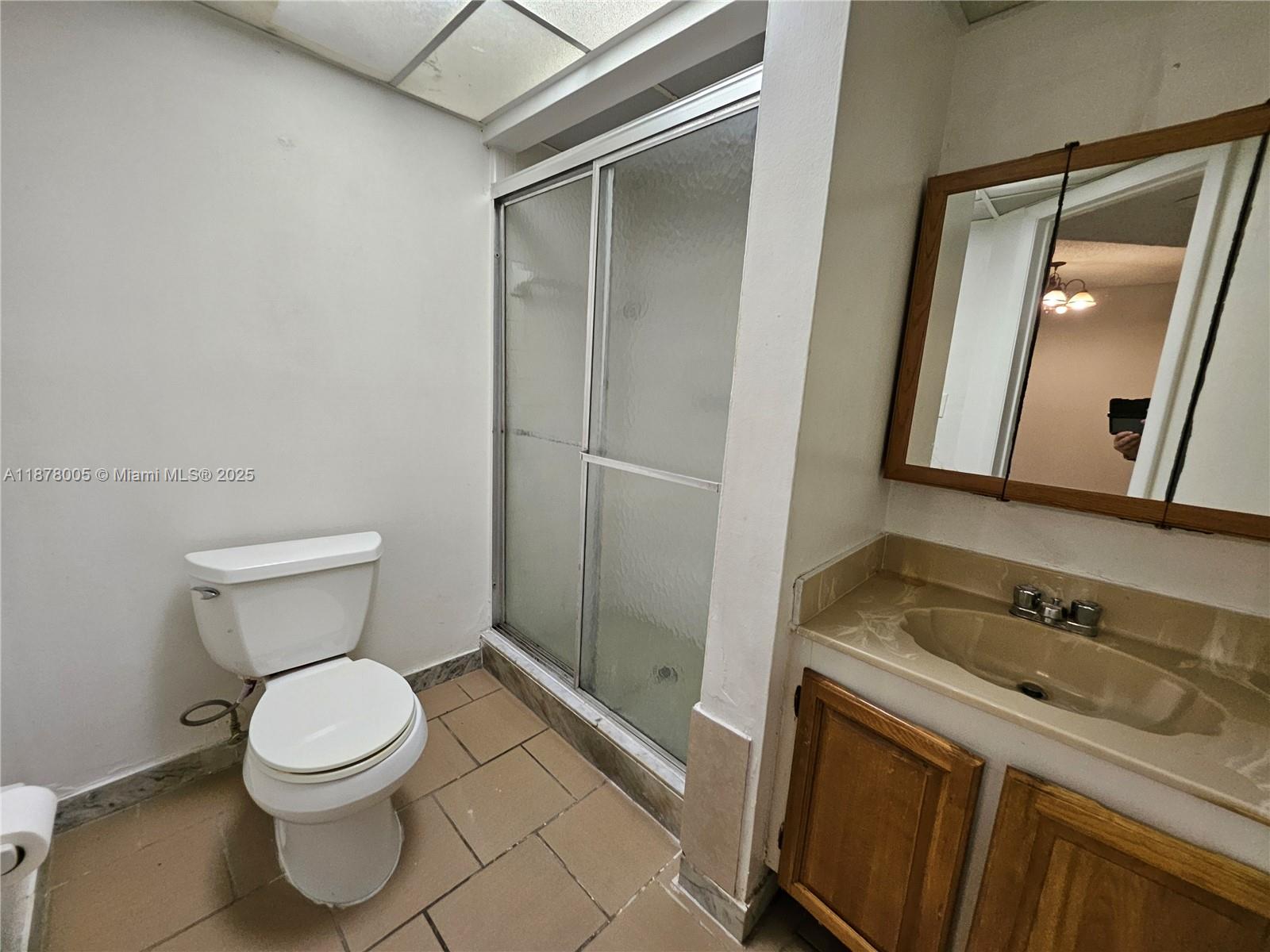 VERSAILLES GARDENS CONDO - Residential Lease
