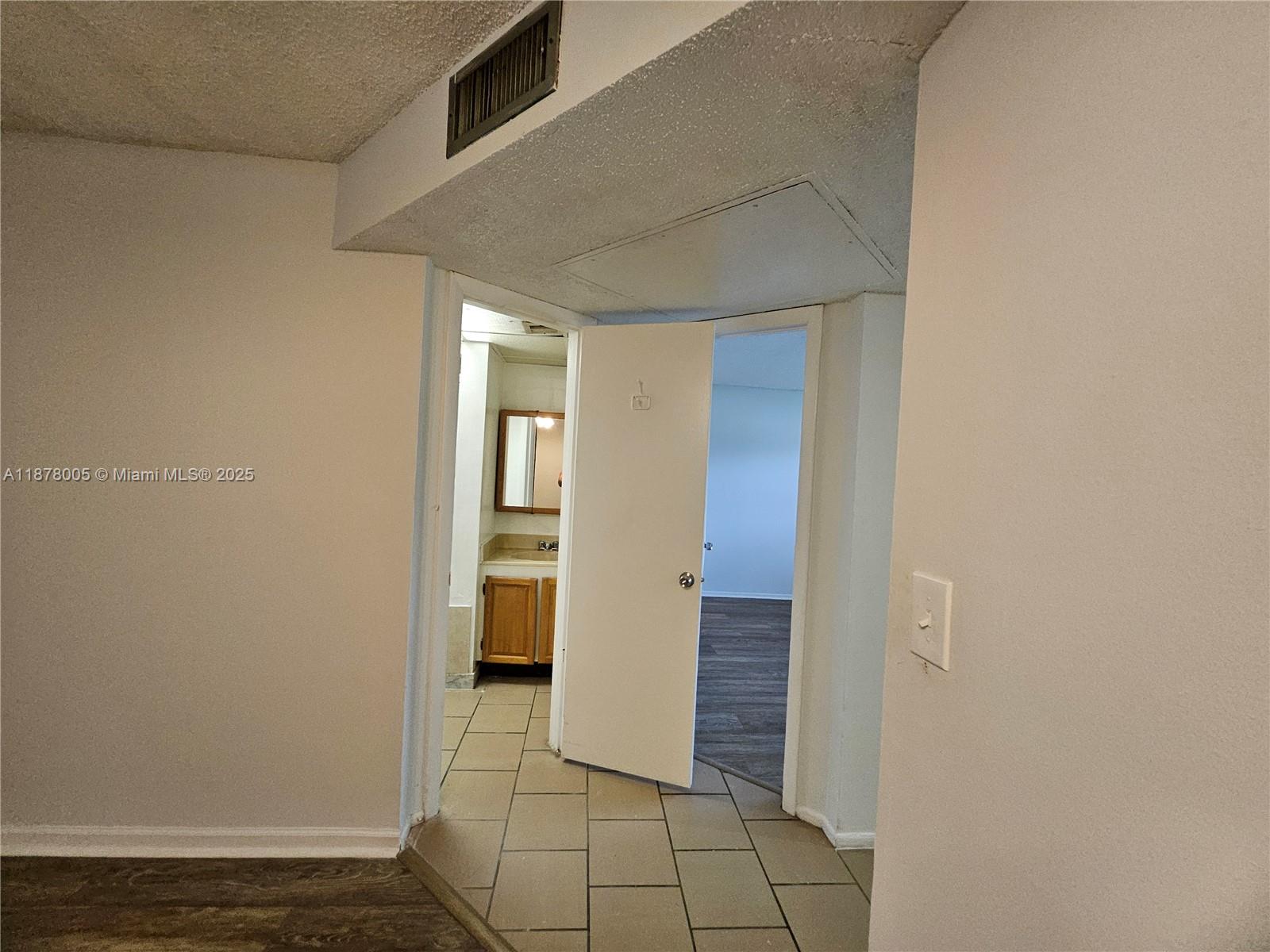 VERSAILLES GARDENS CONDO - Residential Lease