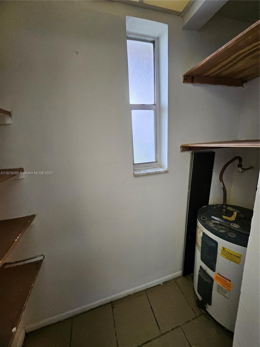 VERSAILLES GARDENS CONDO - Residential Lease