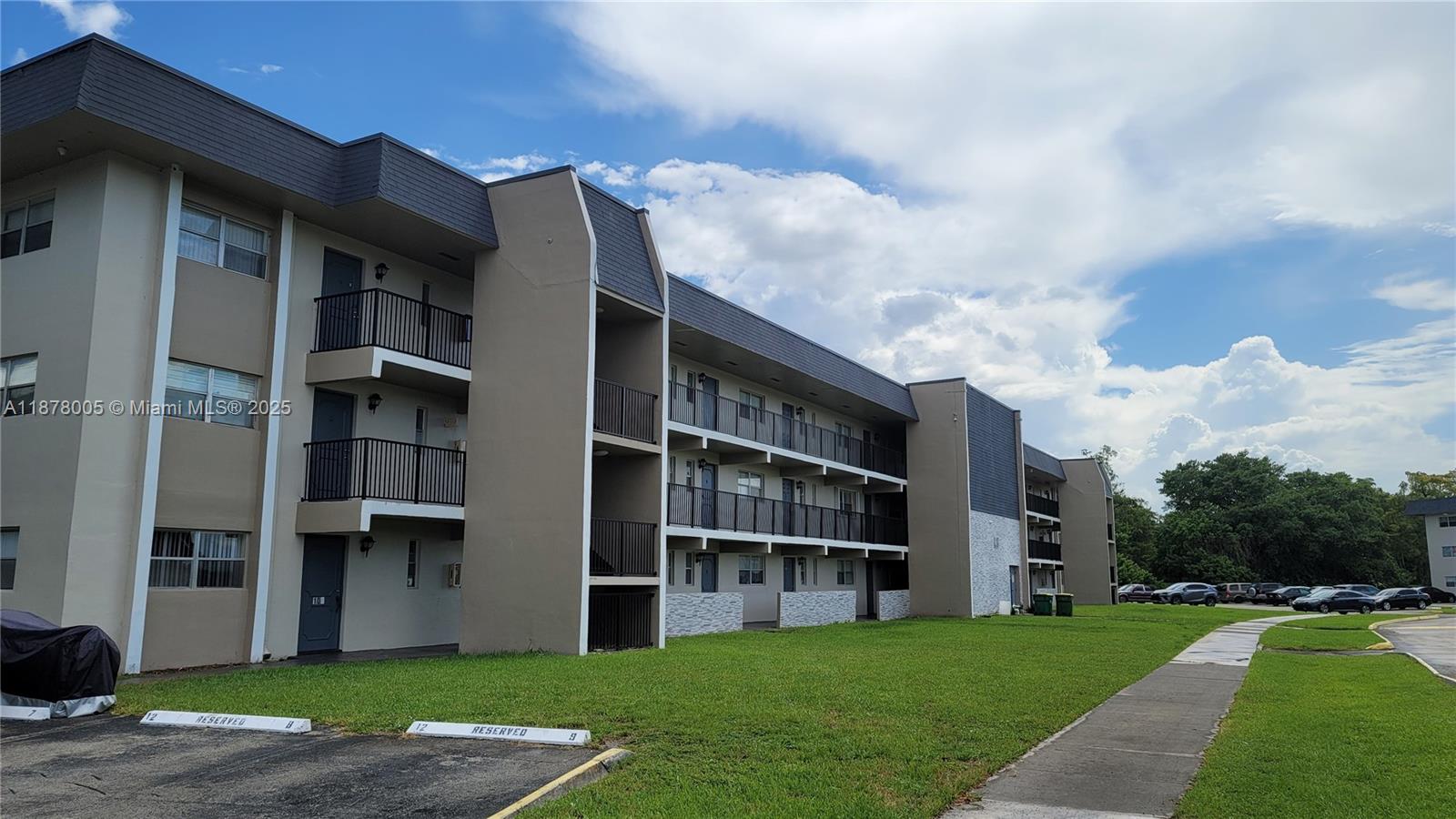 Charming 2/2 Condo on the Golf Course. This spacious condo located in the heart of Tamarac! This unit offers both comfort and convenience—just minutes from shopping centers, golf courses, community pool, clubhouse, and more. Enjoy tranquil views with no rear neighbors, as this ground-floor unit backs directly onto the golf course and features a screened-in patio with a large yard—perfect for relaxing outdoors. Inside, you’ll find wood laminate and tile flooring throughout, spacious kitchen with large walk-in pantry, and walk-in closets in both bedrooms. The front entrance is equipped with a screen door, allowing you to enjoy the fresh breeze throughout the home. Community amenities include: Swimming pool, Clubhouse, Tennis courts, Pet-friendly (with deposit) This is a must-see opportunity!