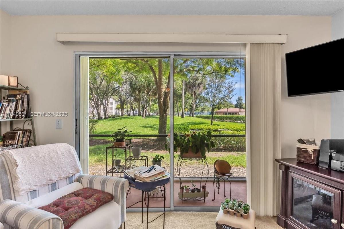 IVANHOE EAST III - Residential