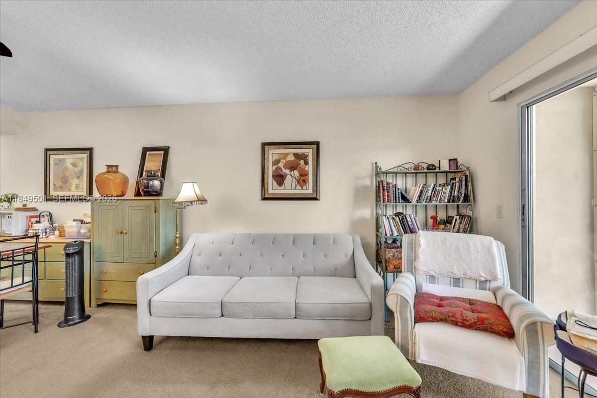 IVANHOE EAST III - Residential