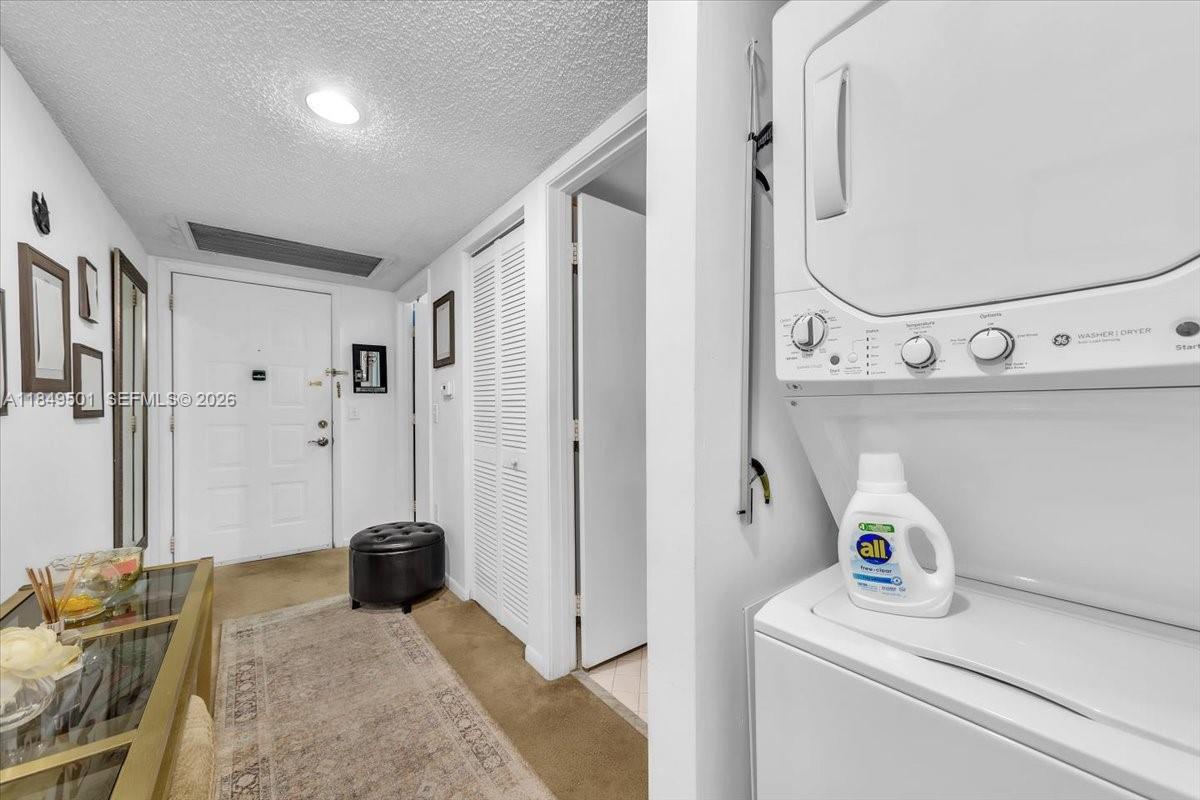 IVANHOE EAST III - Residential