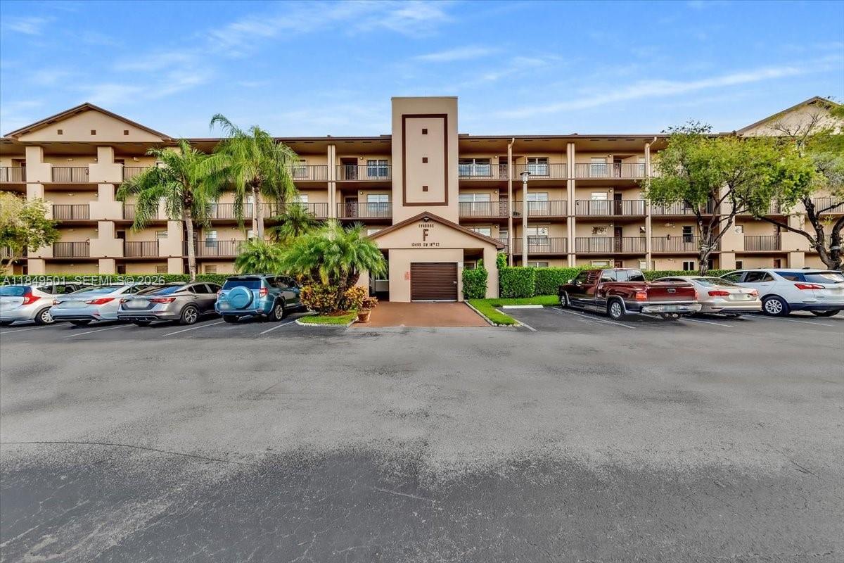 IVANHOE EAST III - Residential